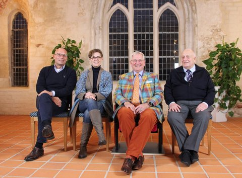 Bild zeigt die Rechtsanwälte und Notare und Vorstandsmitglieder des Fördervereins Kulturhaus Schleswig e.V: Karsten Noetzel, Anette Oellerking, Arne Hansen, Frank Noetzel  